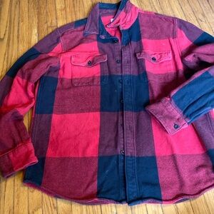 AMERICAN EAGLE. Men’s flannel.